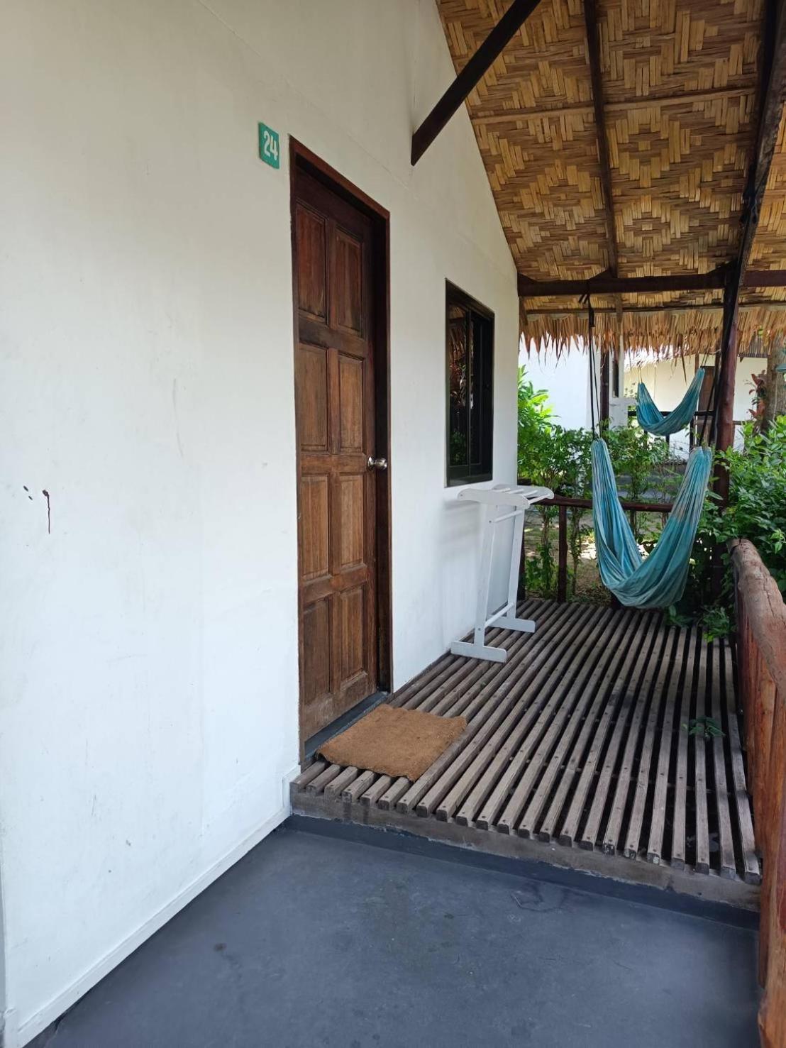 Sarana Bungalows (Adults Only) Баан-Тай Екстер'єр фото
